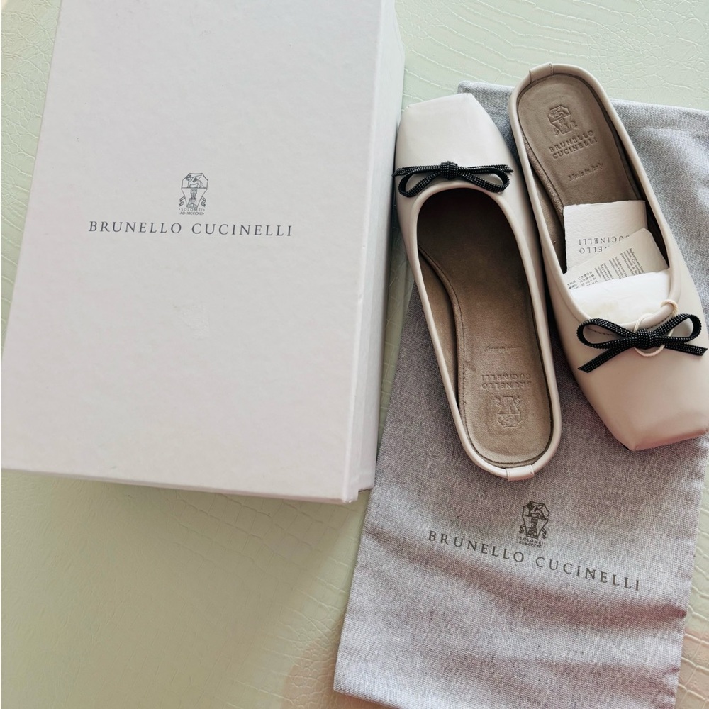 Brunello Cucinelli
Ballet Bow Mules